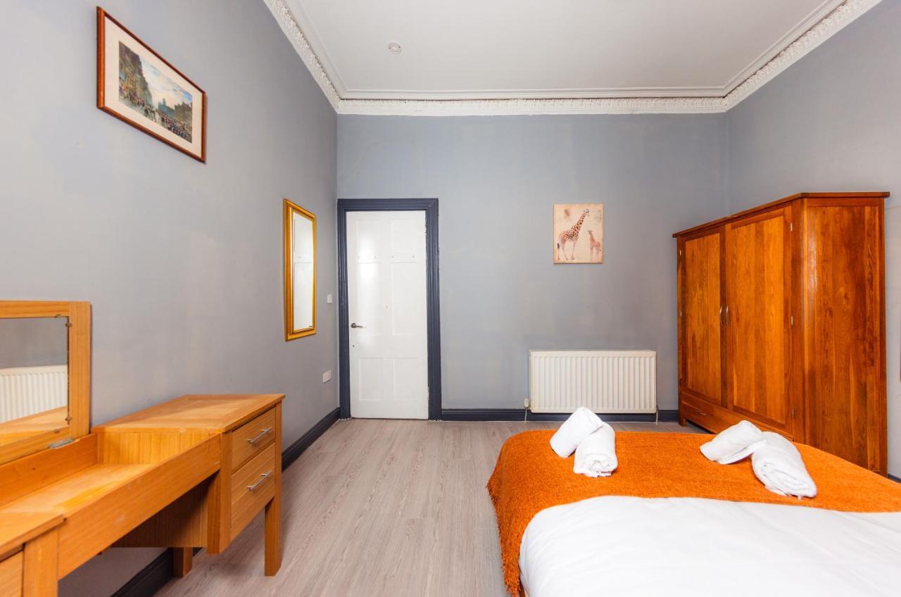Calton Hill Victorian Old Town Apartment إدنبرة المظهر الخارجي الصورة